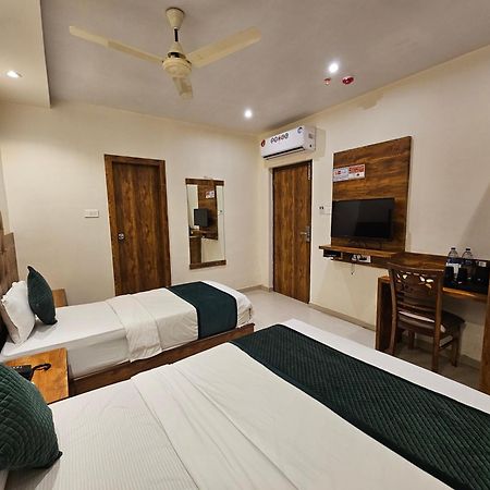 Hotel Bkc Garden - Near Us Embassy Bkc Βομβάη Εξωτερικό φωτογραφία