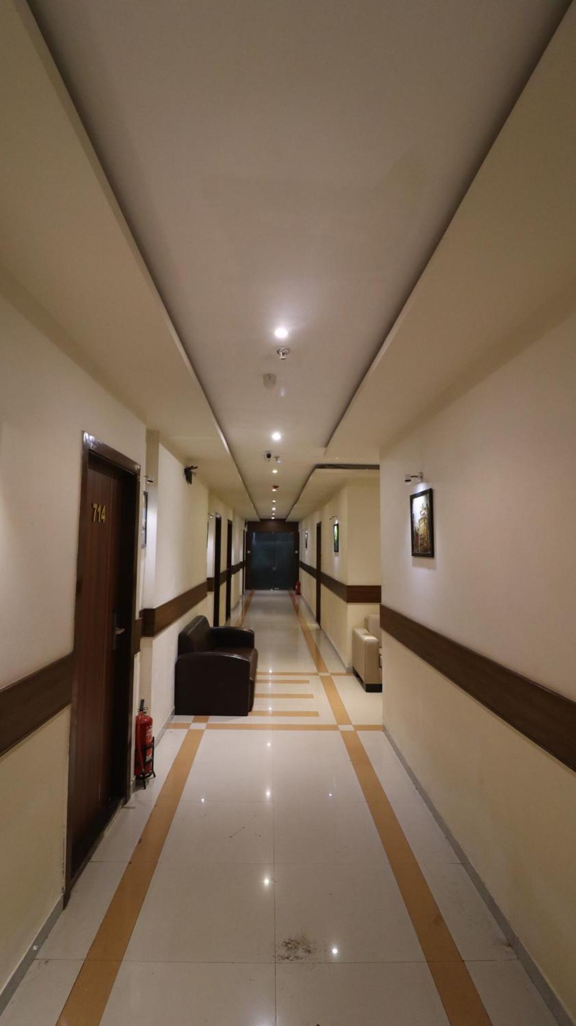 Hotel Bkc Garden - Near Us Embassy Bkc Βομβάη Εξωτερικό φωτογραφία