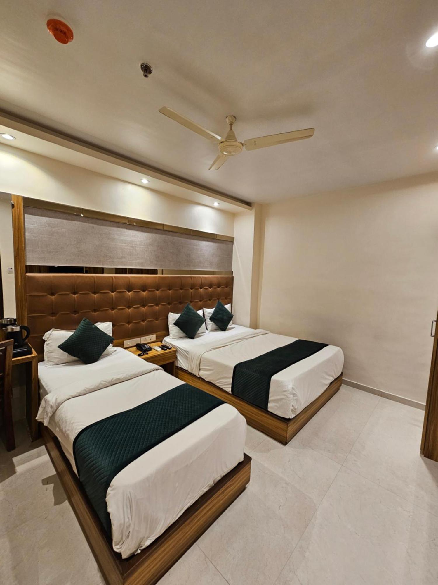 Hotel Bkc Garden - Near Us Embassy Bkc Βομβάη Εξωτερικό φωτογραφία