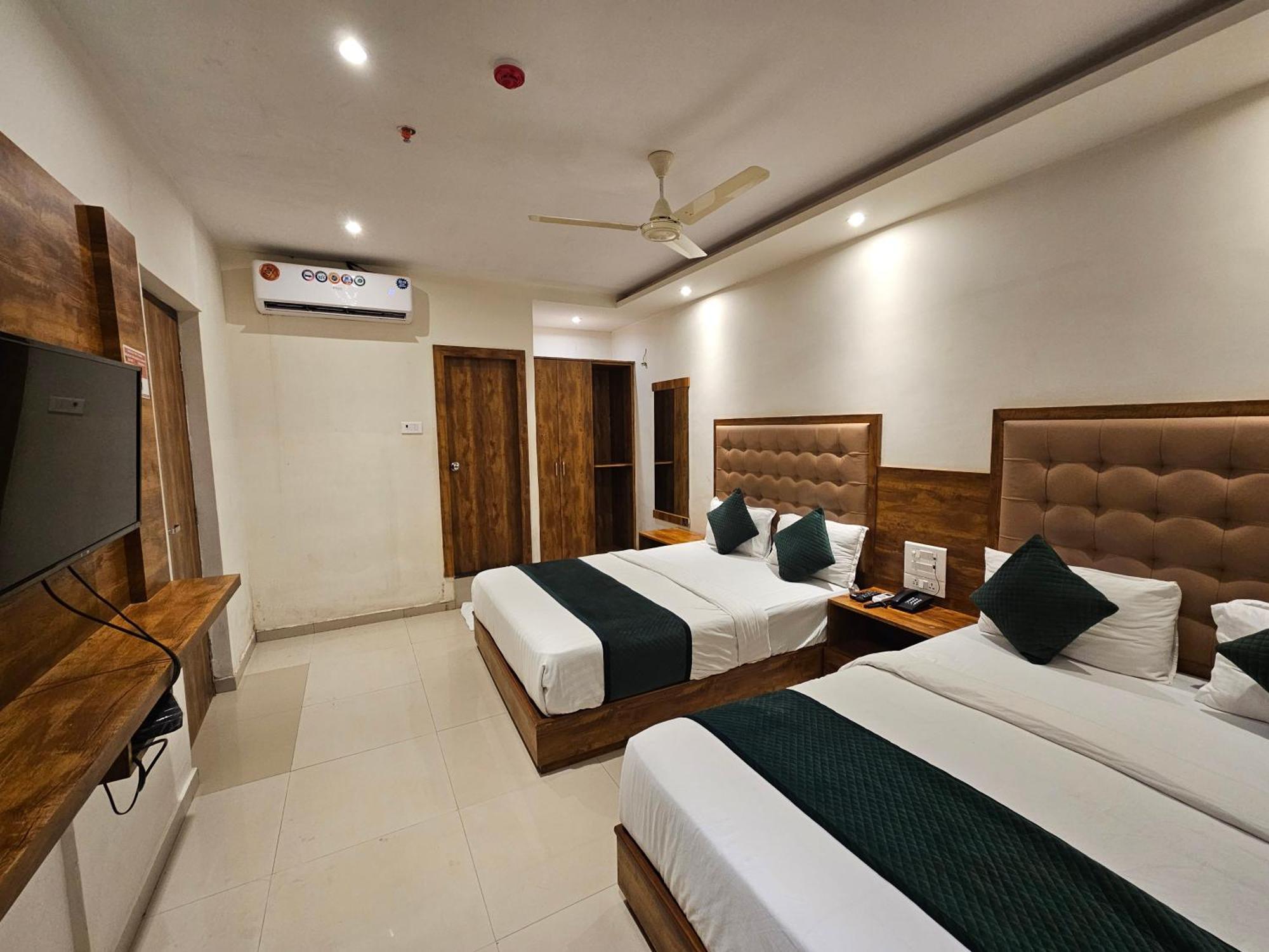 Hotel Bkc Garden - Near Us Embassy Bkc Βομβάη Εξωτερικό φωτογραφία